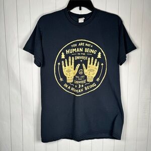 Gildan Black Graphic Tee Hippie Nature Inspirational Motivation T-shirt Unisex M